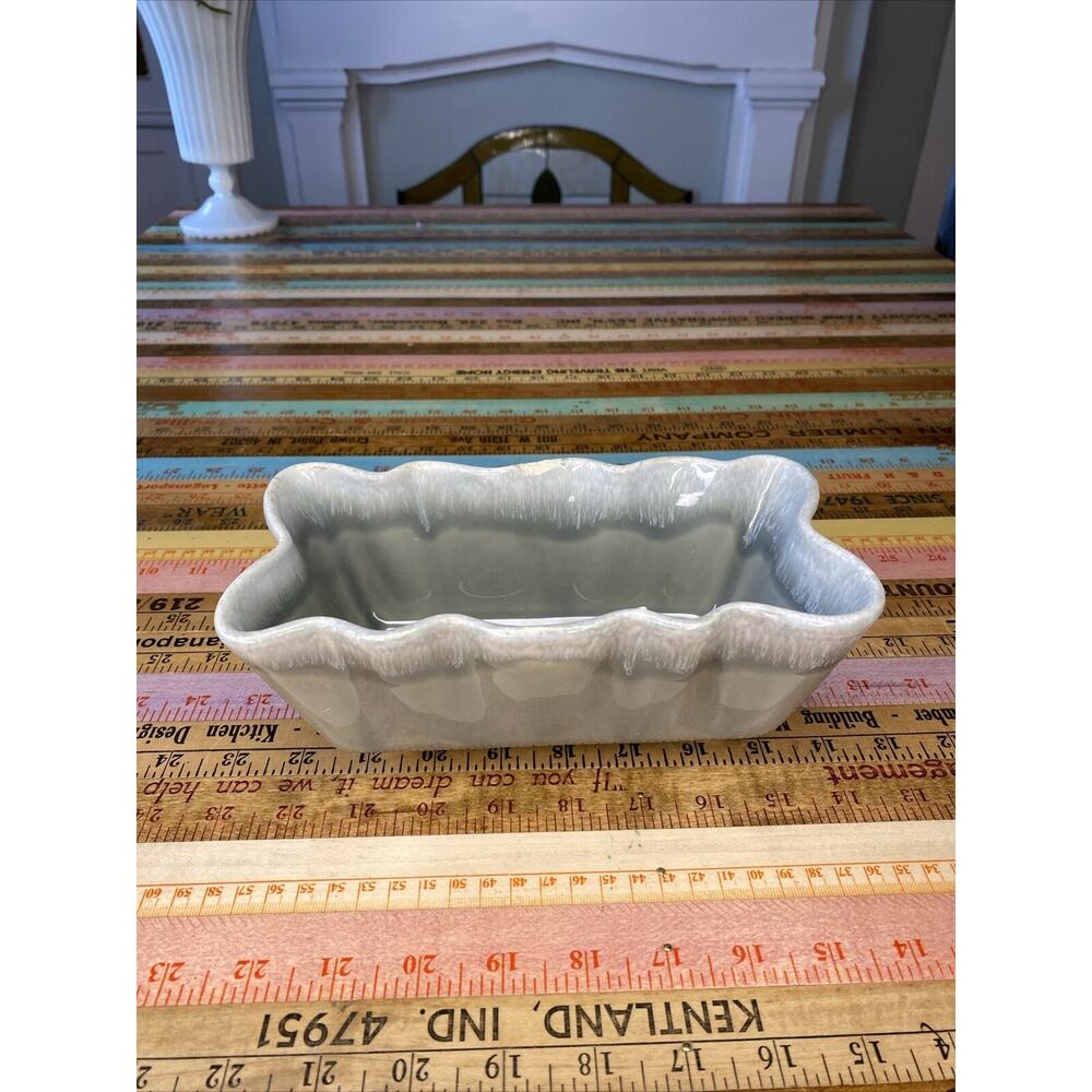 Vintage Coronet USA pottery Sage Gray Drip Planter 208 MCM 8.75x4.5 FLAW CHIP